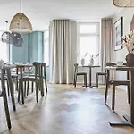 Hotel Binzer Hof 4*
