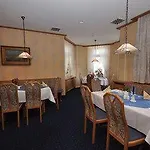Hotel Binzer Hof