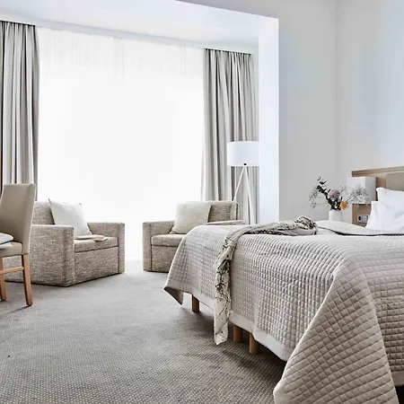 Отель Binzer Hof