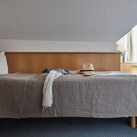 Binzer Hof Hotel 4*