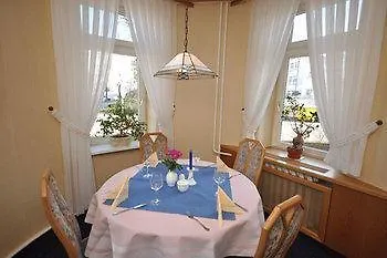 Otel Binzer Hof Binz