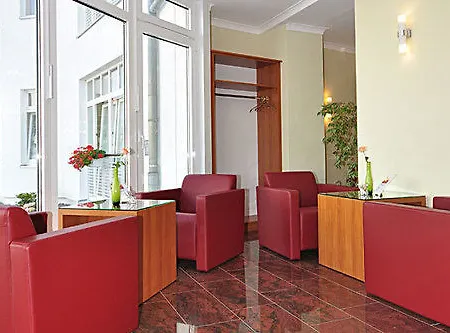 Отель Binzer Hof 4*